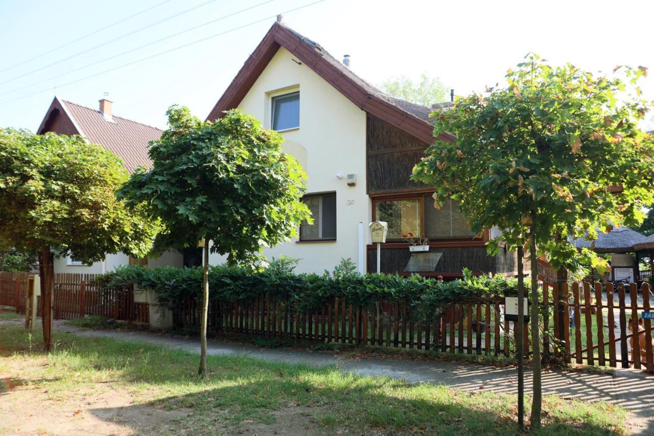 Nyuszis Apartman คิชคุนมายชา ภายนอก รูปภาพ