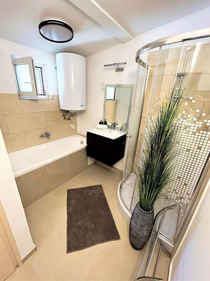 Nyuszis Apartman คิชคุนมายชา ภายนอก รูปภาพ